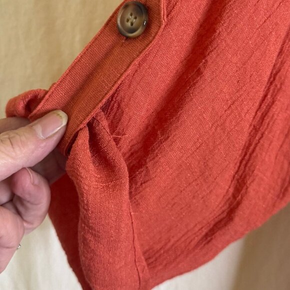 NWT I.N. Studio Women's Button Front Shirt Rust Red Roll Tab Sleeve Plus Size 1X - Picture 4 of 10